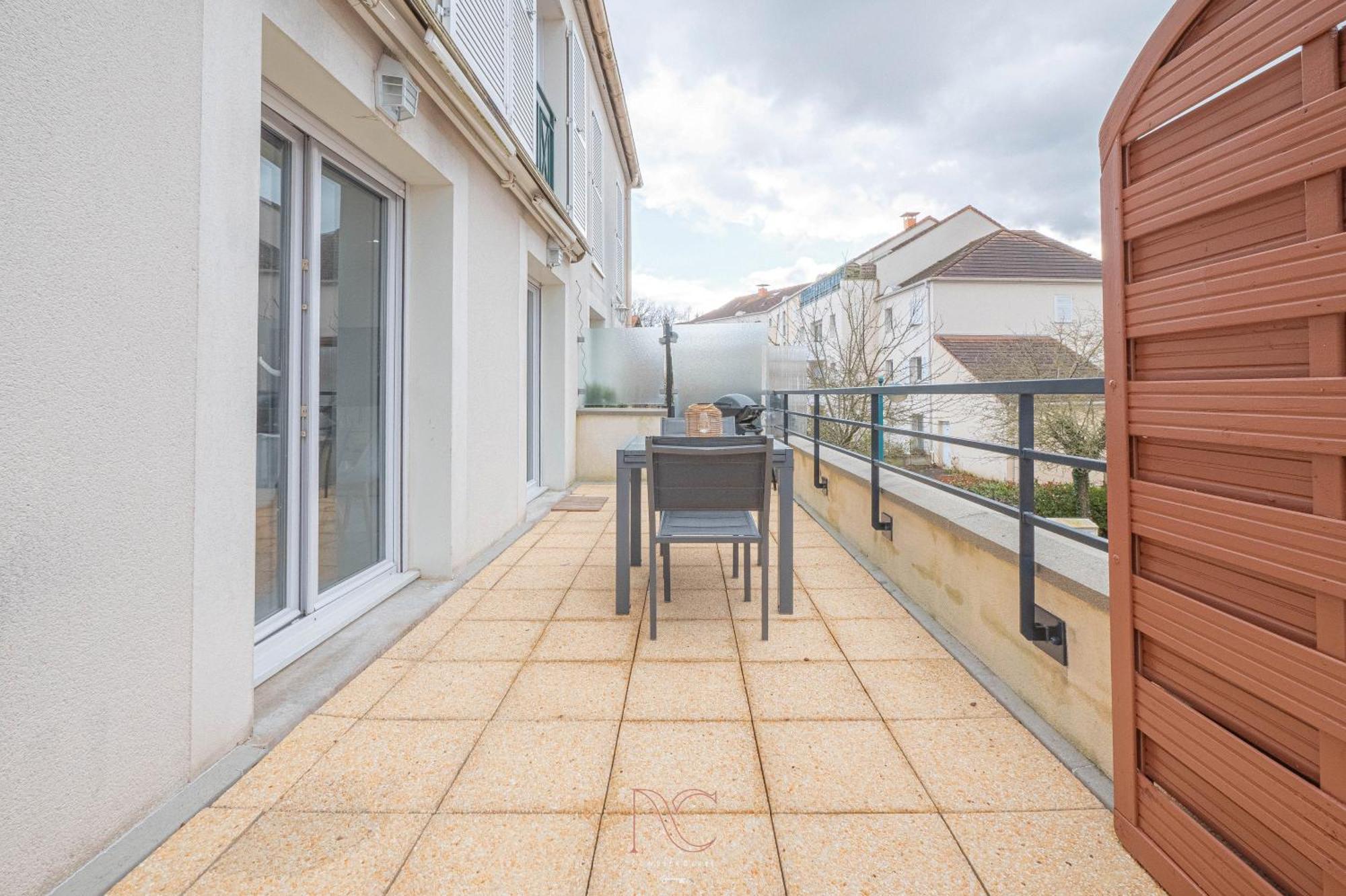 *Disneyland-Paris* 9 Pers, 2 Parkings, Wifi, Ac Montévrain Exteriör bild